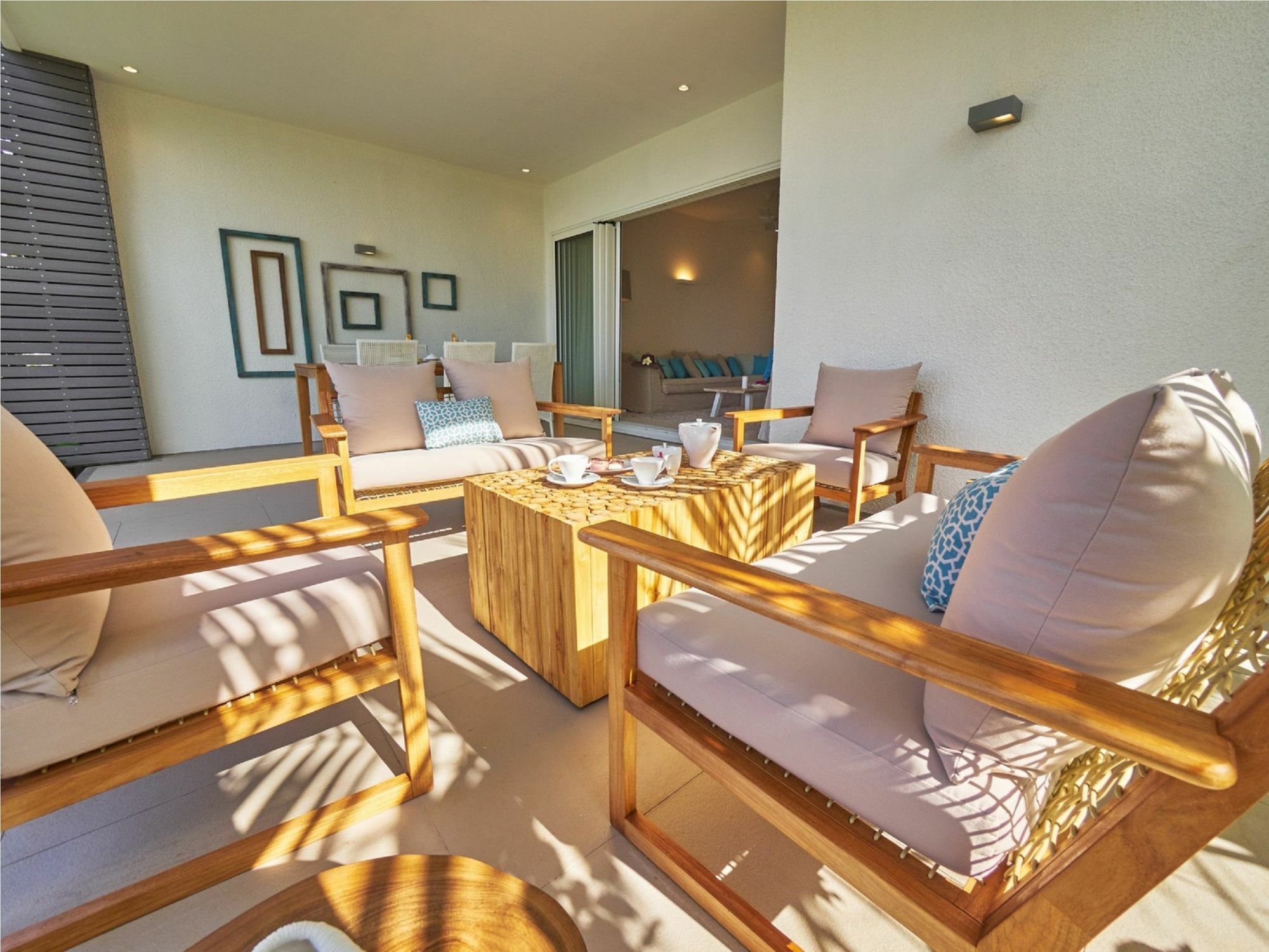 Myra Seafront Suites With Lov كاب مالهيريوكْسْ المظهر الخارجي الصورة