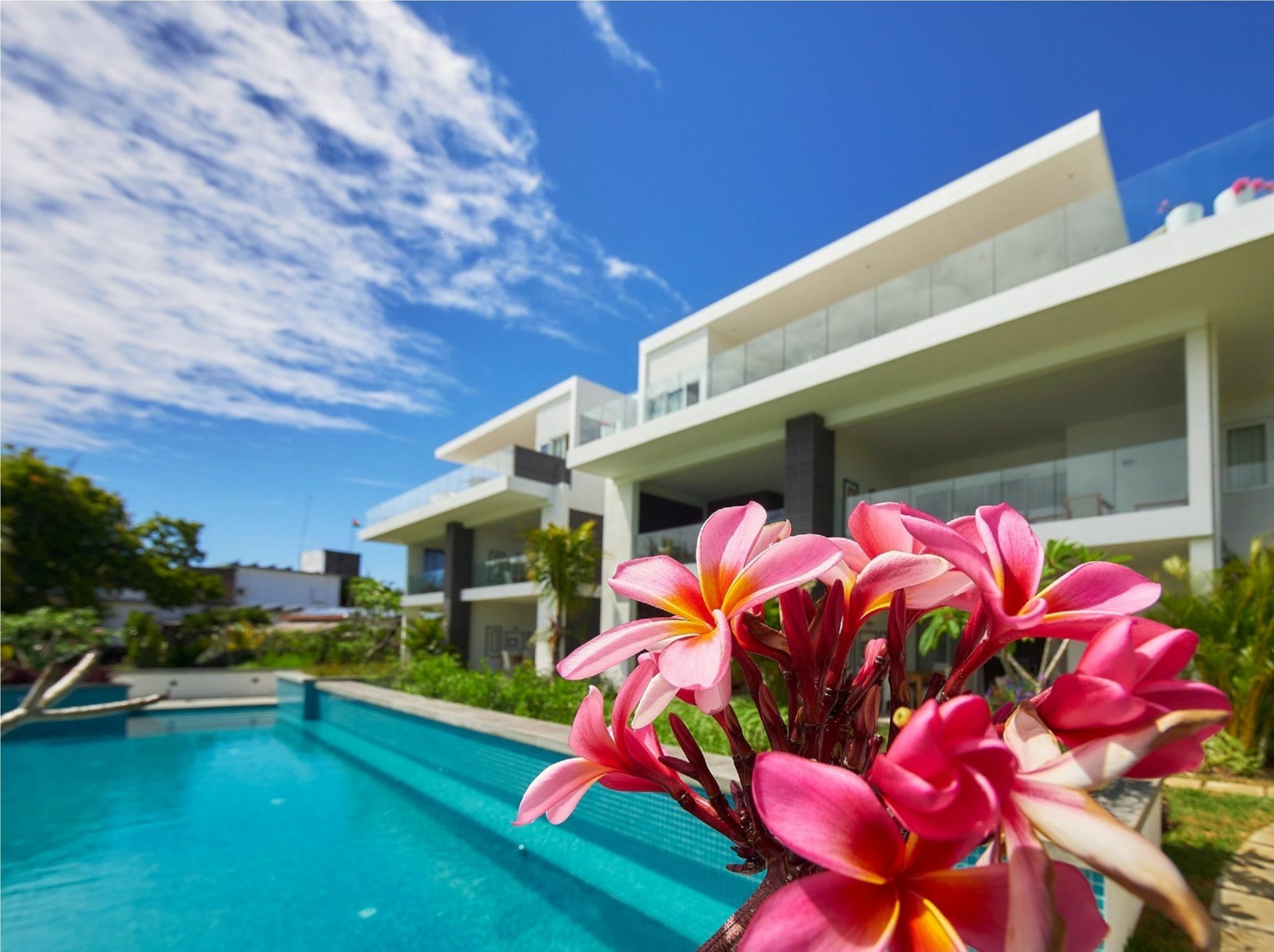 Myra Seafront Suites With Lov كاب مالهيريوكْسْ المظهر الخارجي الصورة